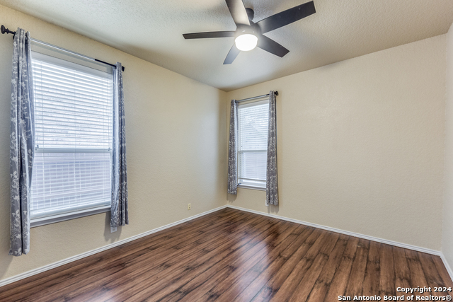 5723 White Oak Cv Property Photo 12