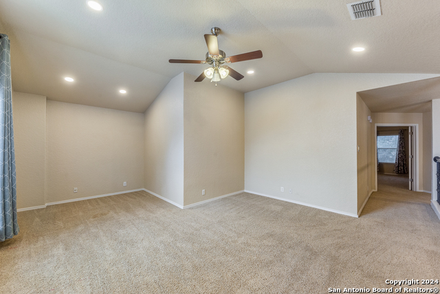 5723 White Oak Cv Property Photo 14
