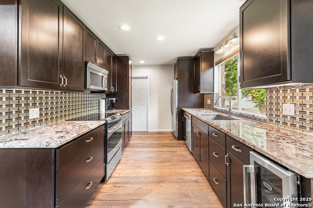 13863 Brook Hollow Blvd Property Photo 10