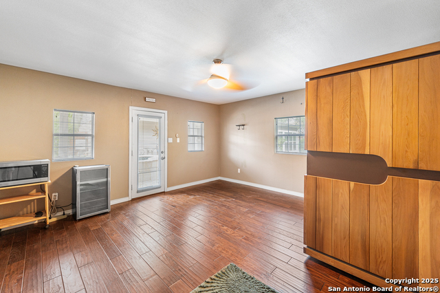 13863 Brook Hollow Blvd Property Photo 33