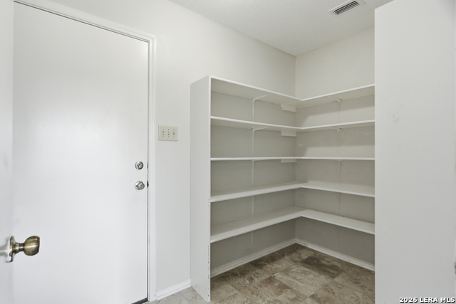 8138 Elktree Pass Property Photo 15