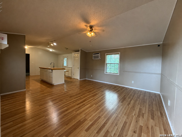 723 Kayroe Rd Property Photo 3