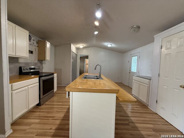 723 Kayroe Rd Property Photo 6