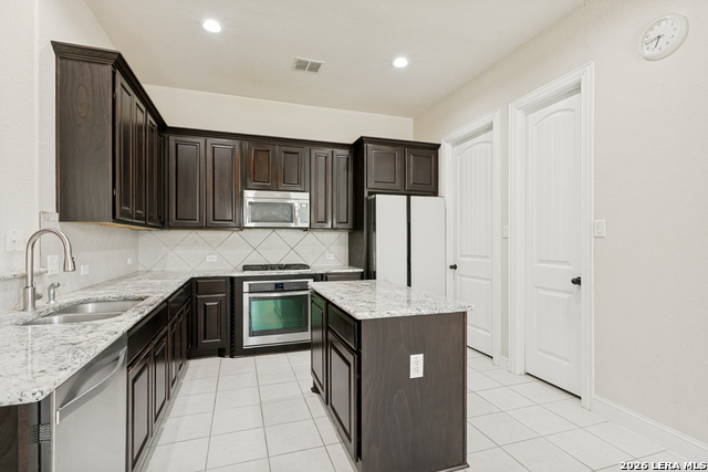 24738 Rising Property Photo 4