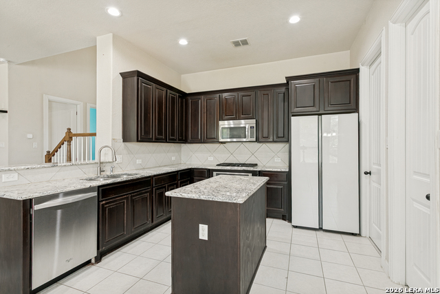 24738 Rising Property Photo 6