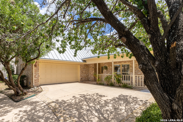 6 Cottesmore Ct Property Photo 1