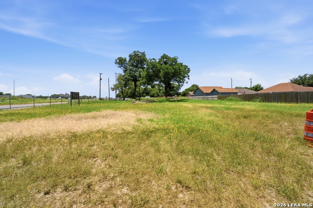2443 Se Loop 410 Property Photo 8