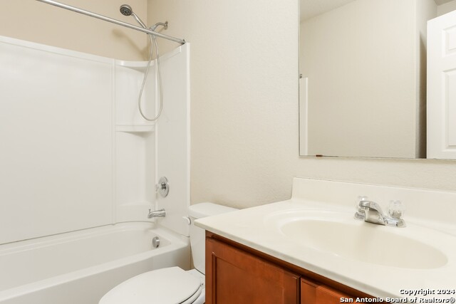 11846 Silver Coins Property Photo 14