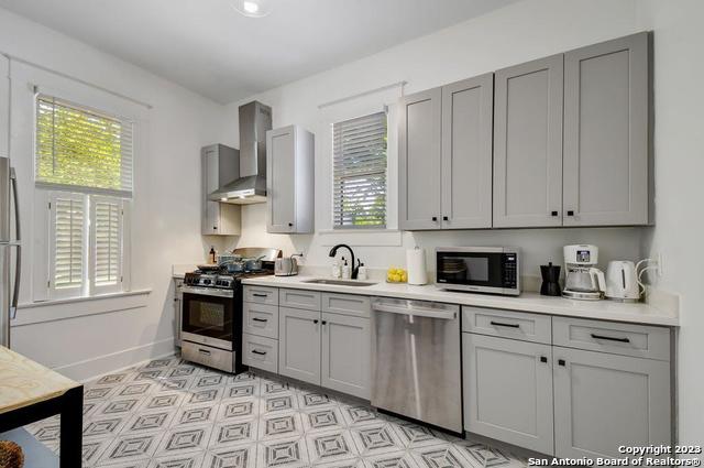 201 Berkshire Property Photo 10