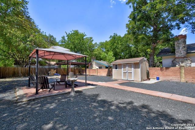 201 Berkshire Property Photo 18