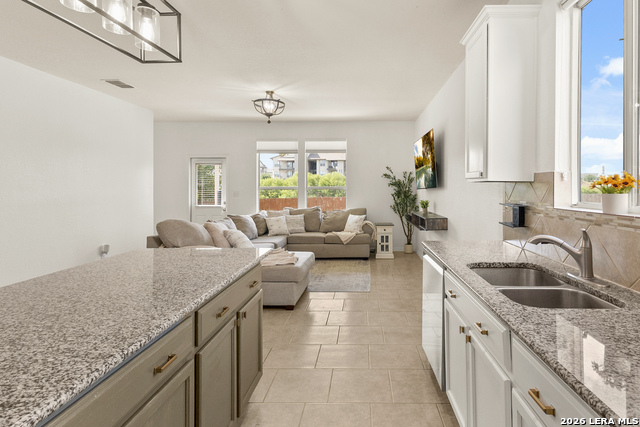 7402 Derby Vis Property Photo 7