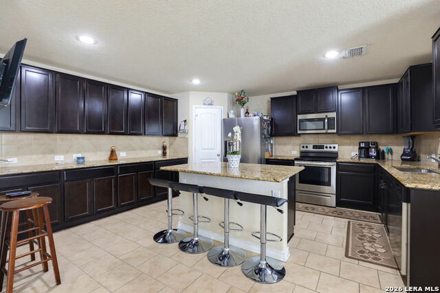 1631 Tree Run Property Photo 1