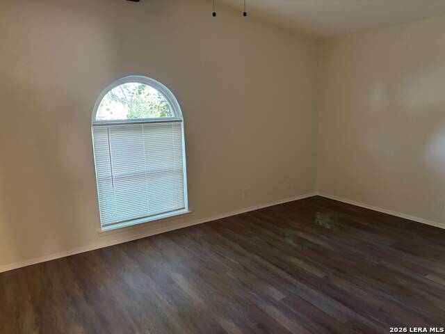 9619 Annandale Property Photo 3