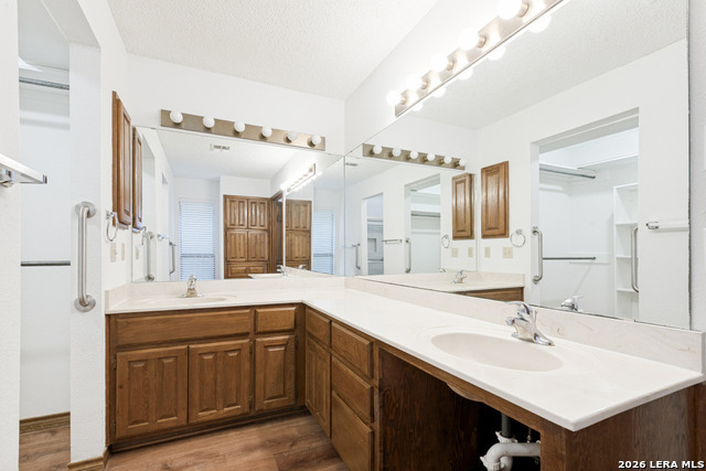 14714 Hidden Glen Woods Property Photo 16