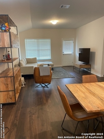 13714 Boothe Grv Property Photo 16