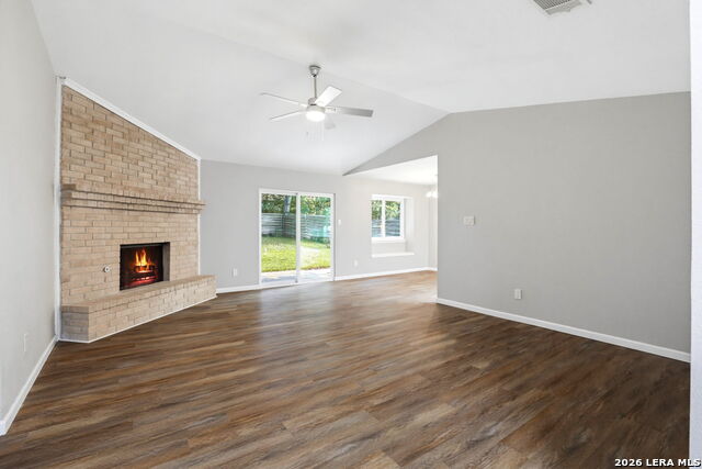 13930 Mission Valley Property Photo 5