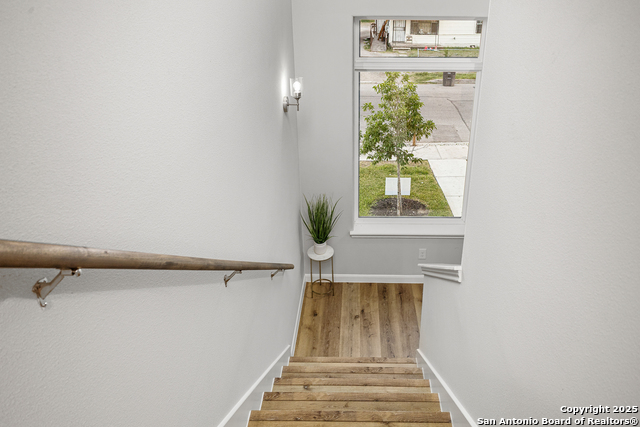505 Linden Ave Property Photo 21