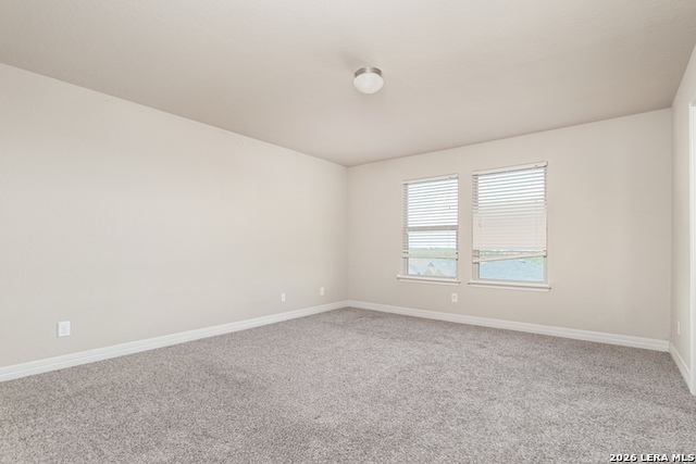 660 Community Dr Property Photo 8