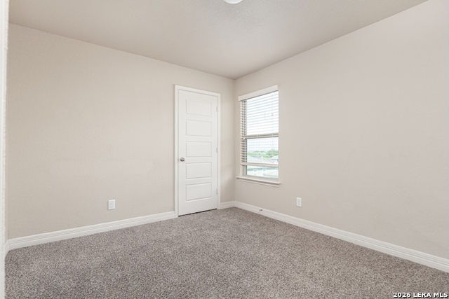 660 Community Dr Property Photo 11