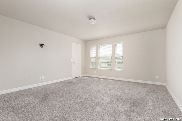 660 Community Dr Property Photo 13