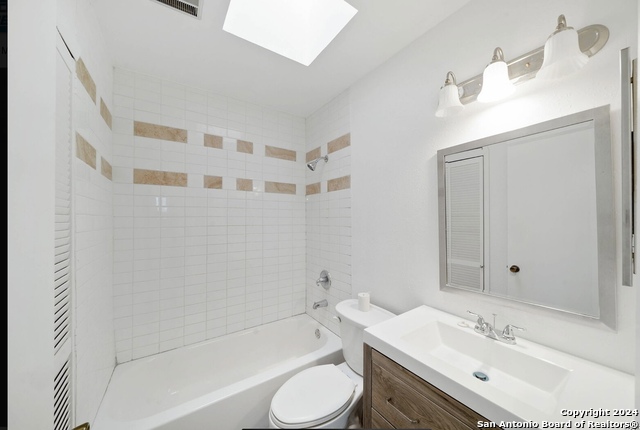 4426 Bayliss St Property Photo 6
