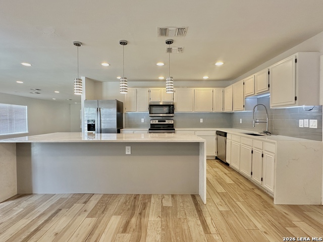 21502 Tenore Property Photo 8