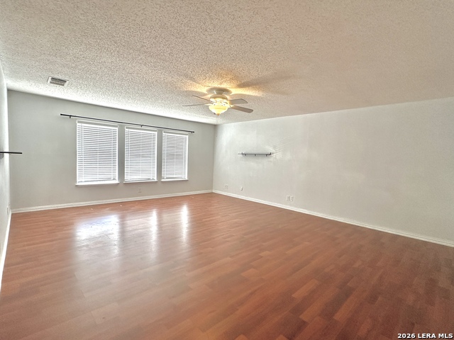 21502 Tenore Property Photo 11