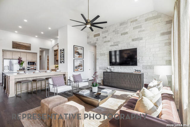 1828 Haecker View Property Photo 6