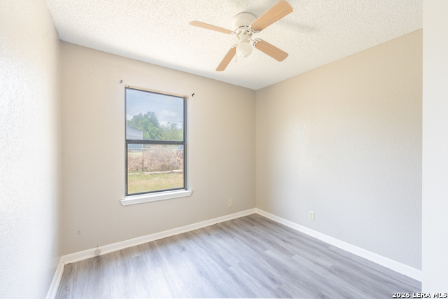 1515 Geneva St Property Photo 11