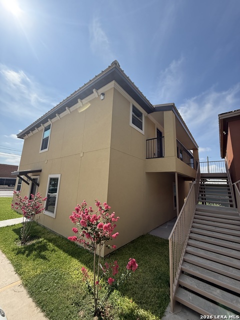 231 N Ceylon St Property Photo 4