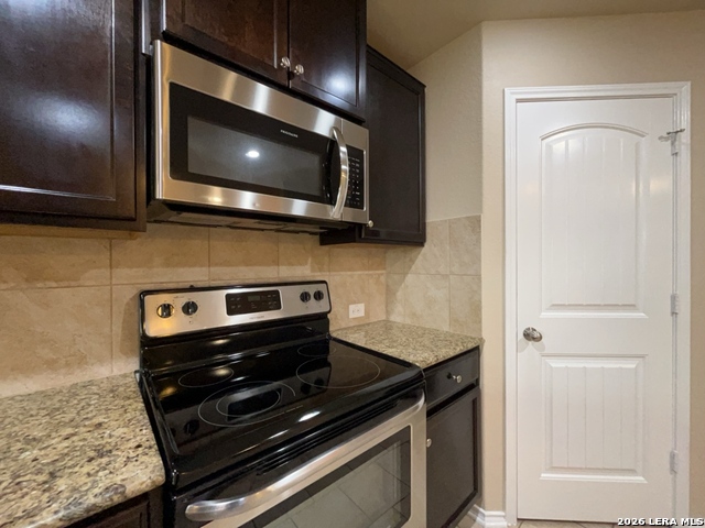 1735 Emerald Edge Property Photo 13