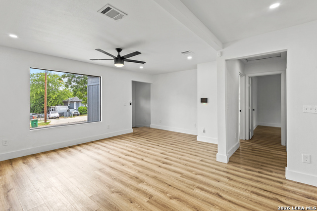 334 Cooper St Property Photo 4