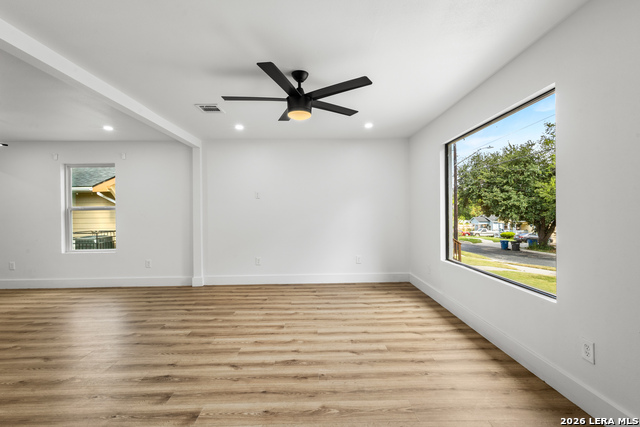 334 Cooper St Property Photo 5