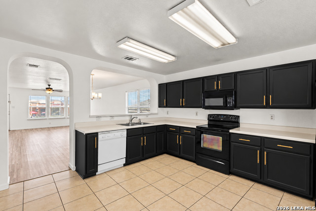 10710 Diamond Rock Property Photo 11