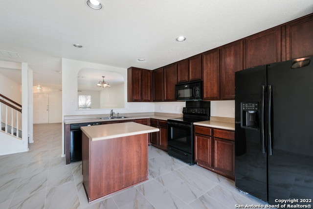 426 Reba Property Photo 5