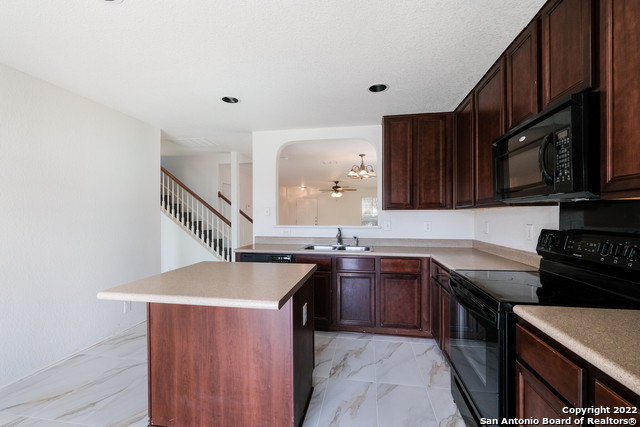 426 Reba Property Photo 6