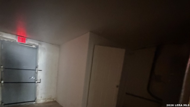 2322 Blanco Rd Property Photo 5