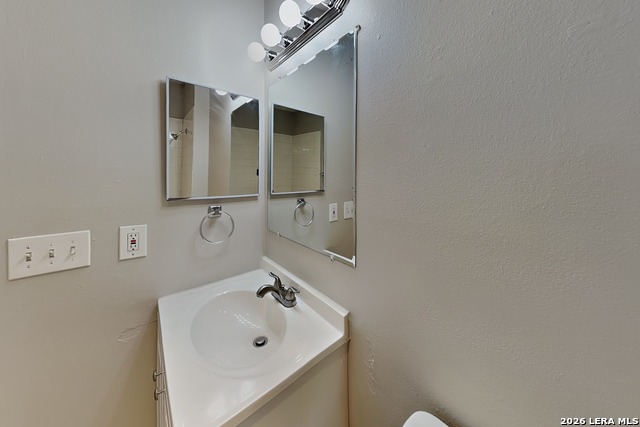 5815 Brambletree Street Property Photo 15