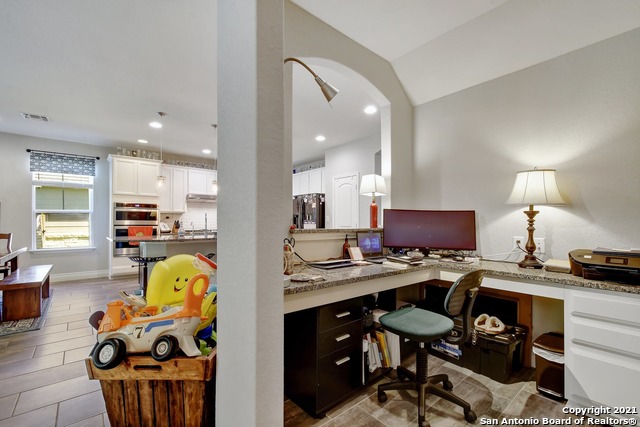 9113 Sunpool Property Photo 7