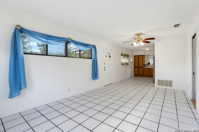 271 Wayside Dr Property Photo 5