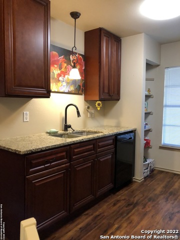 8214 Spring Town St Property Photo 6