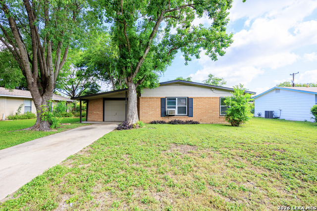 315 Cresham Dr Property Photo 1
