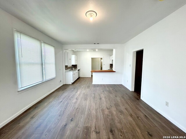 2623 W Houston St Property Photo 7