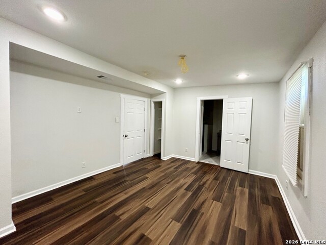 2623 W Houston St Property Photo 19
