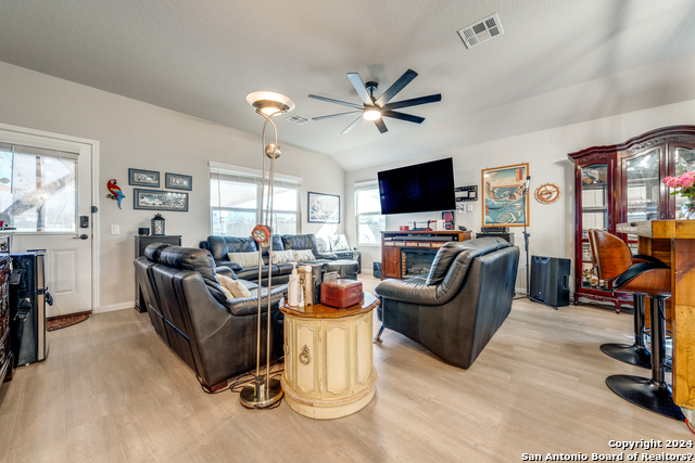 11934 Chipper Landing Property Photo 7