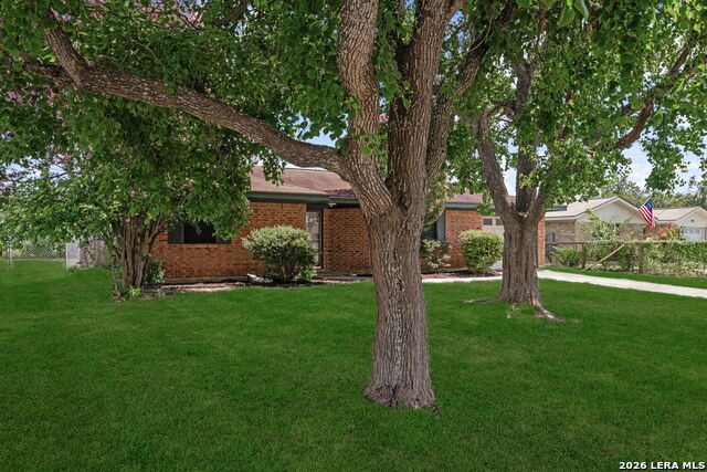 306 Meadow Dr Property Photo 3