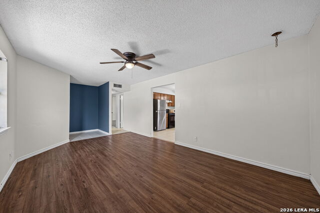 306 Meadow Dr Property Photo 12