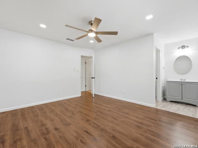 104 S Mount Rushmore Dr Property Photo 16