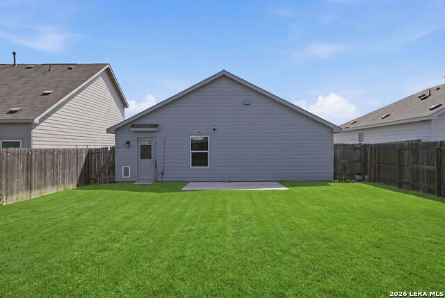 11942 Fuzzy Path Property Photo 20