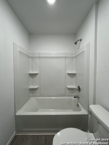 9904 Wye Mill Property Photo 16